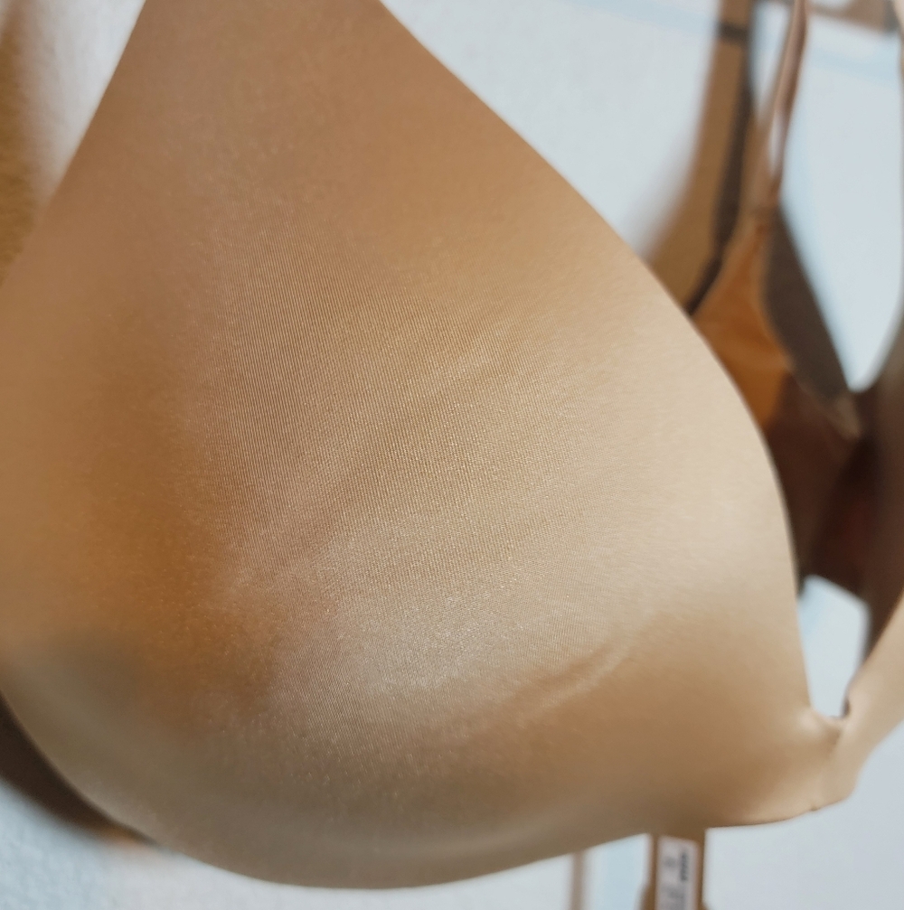 NWT SKIMS Ultimate Wireless Super Push Up Bra Clay 36D Seamless Plunge Nude - Picture 4 of 9
